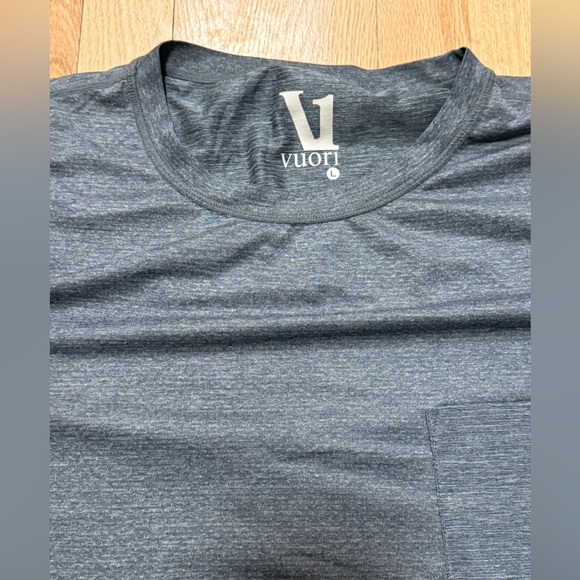 Vuori Tradewind Performance Tee - Picture 2 of 4